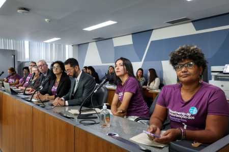 Assistentes sociais se reuniram na Assembleia Legislativa para debater casos de assédio moral
