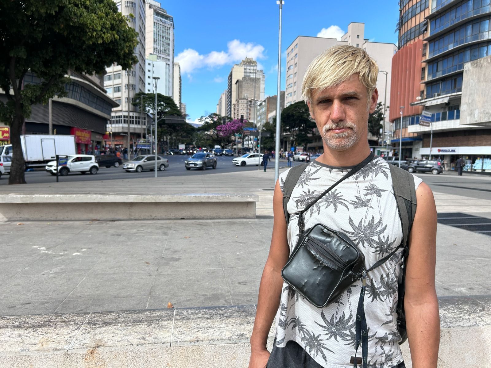 Depois de passar por SP, designer que faz experimento morando na rua fala sobre a vida em BH