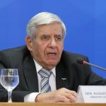 Moraes autoriza notificação de Augusto Heleno por Comissão de Ética