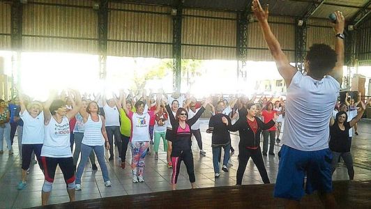 Aula no Centro de Referência da Pessoa Idosa de BH, em 2015