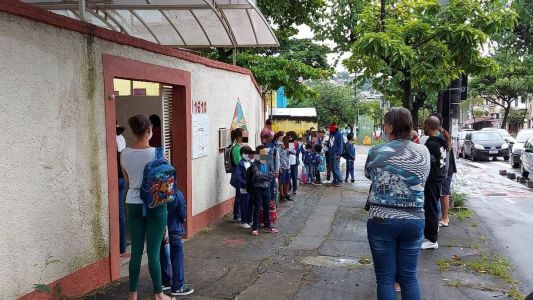Aulas funcionam normalmente nesta quinta-feira em escolas particulares e estaduais