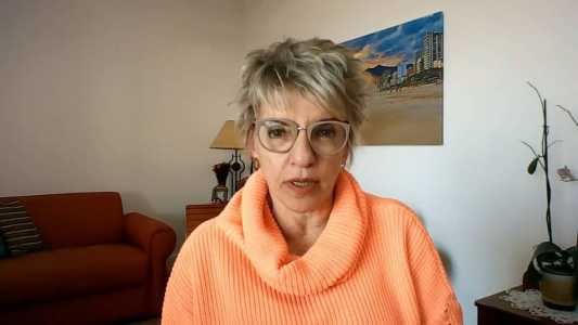 Aumento de casos e internações por gripe se deve a baixa vacinação, diz infectologista.