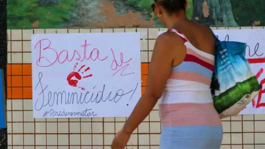 Além disso, feminicídios e homicídios femininos também cresceram 2,6% no período