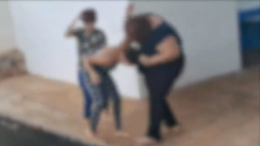 Foto mostra briga entre adolescentes em escola de Glicério (SP)