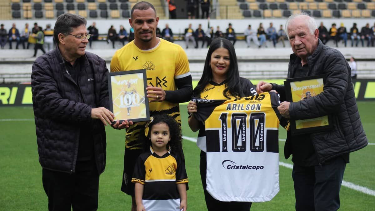Criciúma se reabilita contra o Londrina e volta ao G4 da Série B