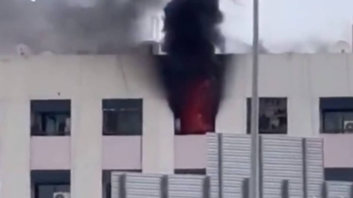 Incêndio em prédio residencial em Dubai deixa 16 mortos