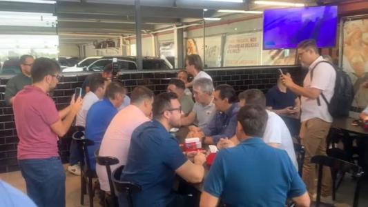 Autoridades chegaram ao local por volta das 8h