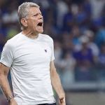 Autuori lamenta gols perdidos pelo Cruzeiro no Mineirão: 'Podia nadar de braçada'