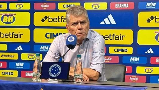 Autuori revelou que o Cruzeiro estudou as jogadas aéreas do Vasco, mas não marcou bem