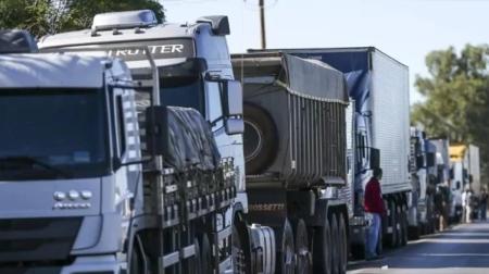 Auxílio-caminhoneiro começa a cair na conta no dia 9 de agosto