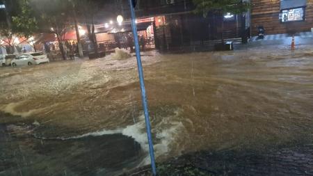 Avenida Alberto Cintra, no bairro Cidade Nova