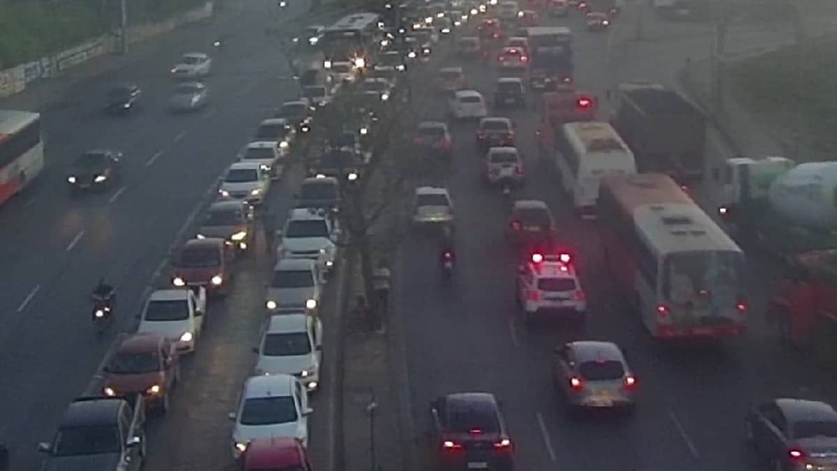 Rodovias na Grande BH têm mais de 20 km de congestionamento; saiba mais