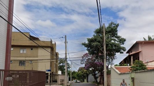 Avenida Apolo, 387, no bairro Monsenhor Messias