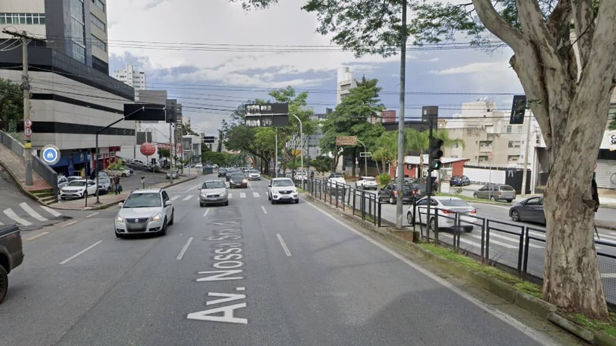Avenida Nossa Senhora do Carmo terá faixa interditada para obras neste domingo