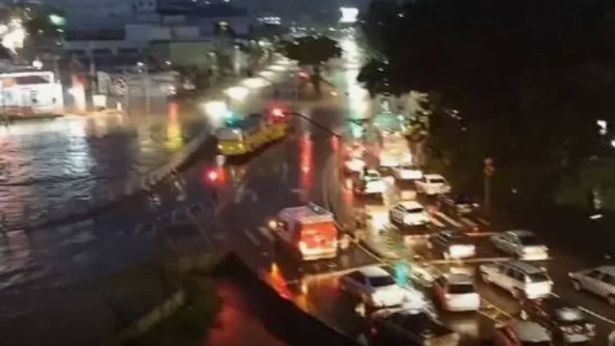 Chuva em Venda Nova: avenida Vilarinho deixa motoristas na bronca por causa dos buracos  
