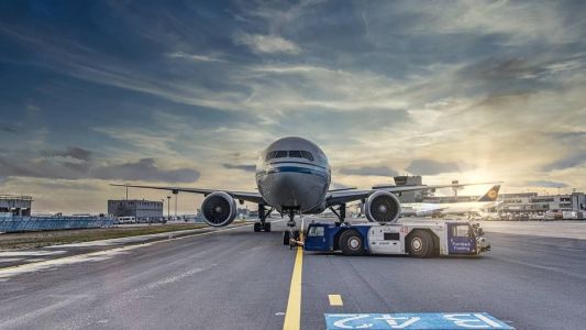 Empresa iunformou que suas equipes buscam 'encontrar alternativas seguras para os clientes que tentam deixar Israel'