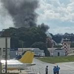 Avião de pequeno porte cai no Aeroporto da Pampulha, em Belo Horizonte