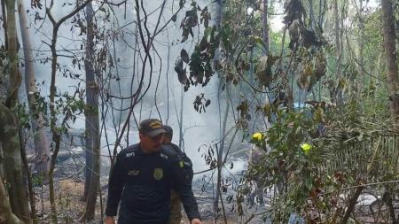 Avião caiu próximo ao Aeroporto de Rio Branco, logo após a decolagem; as 12 pessoas que estavam na aeronave morreram carbonizadas