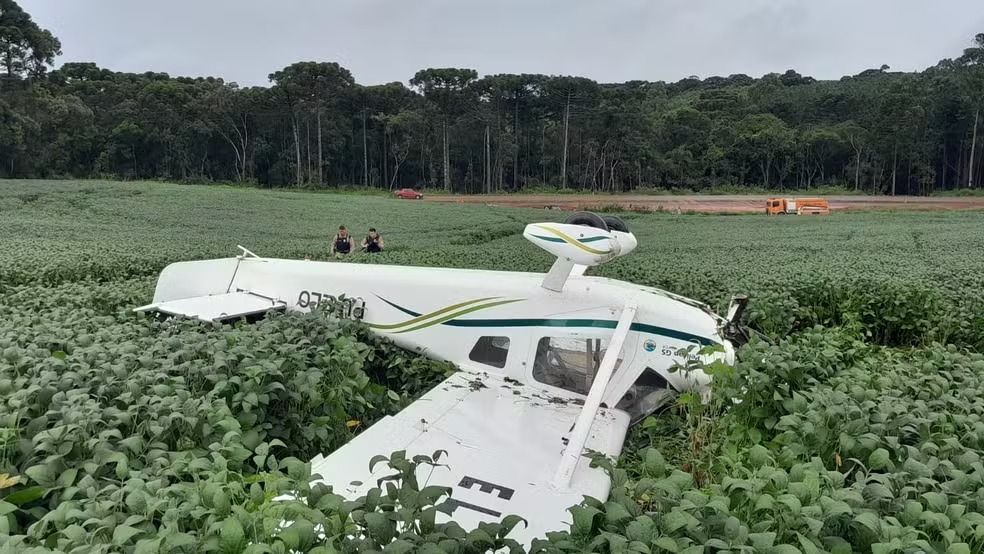 Avião de pequeno porte que tinha SP como destino cai no interior do Paraná
