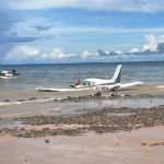 Avião tem pane e faz pouso forçado em praia do Maranhão