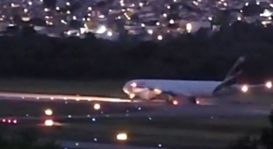 Avião da Latam abortou decolagem na noite de domingo (15)
