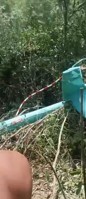 Helicóptero cai e deixa mortos na Zona Oeste do Rio de Janeiro neste sábado (17)