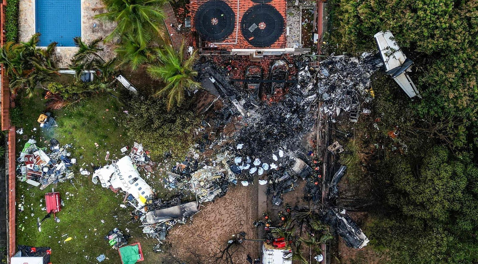 Após identificação dos corpos, veja os próximos passos das investigações do avião que caiu em Vinhedo