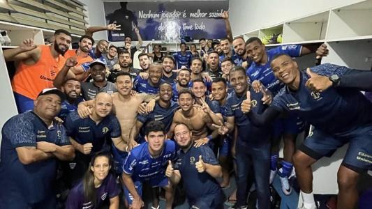 Aymorés, líder do Módulo II do Campeonato Mineiro