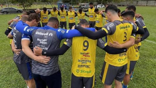 Aymorés, líder do Módulo II do Campeonato Mineiro