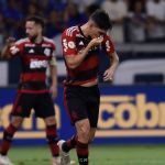 Ayrton Lucas explica impacto de Tite após estreia com vitória no Flamengo