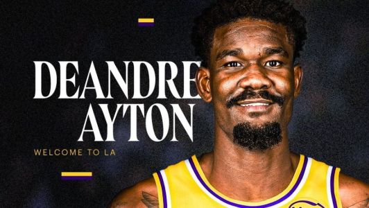 Deandre Ayton em imagem de anúncio do Los Angeles Lakers