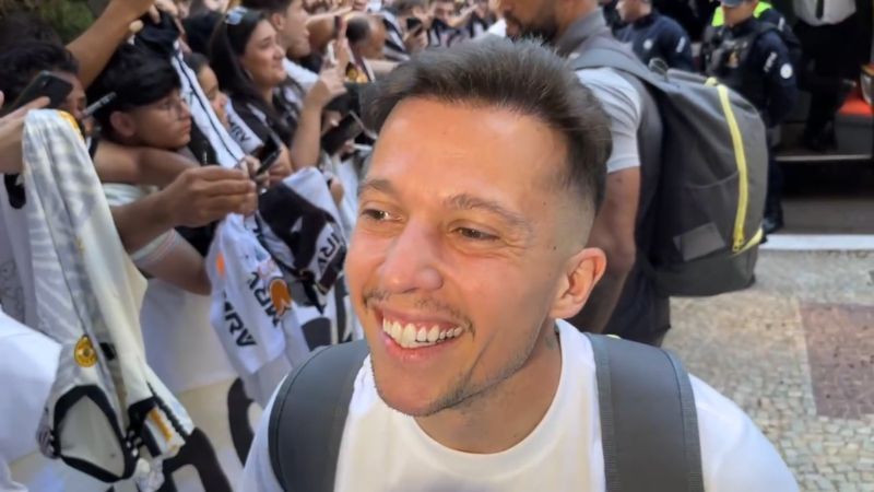 Titular ou reserva? Bernard projeta reestreia pelo Atlético, contra o Juventude