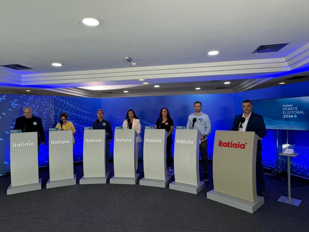 Debate em Juiz de Fora: candidatos à prefeitura falam sobre ensino superior, transporte e turismo