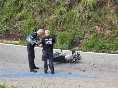 Com a vítima, foram encontradas a marmita que levava para o trabalho e 16 cigarros de maconha já prontos para consumo
