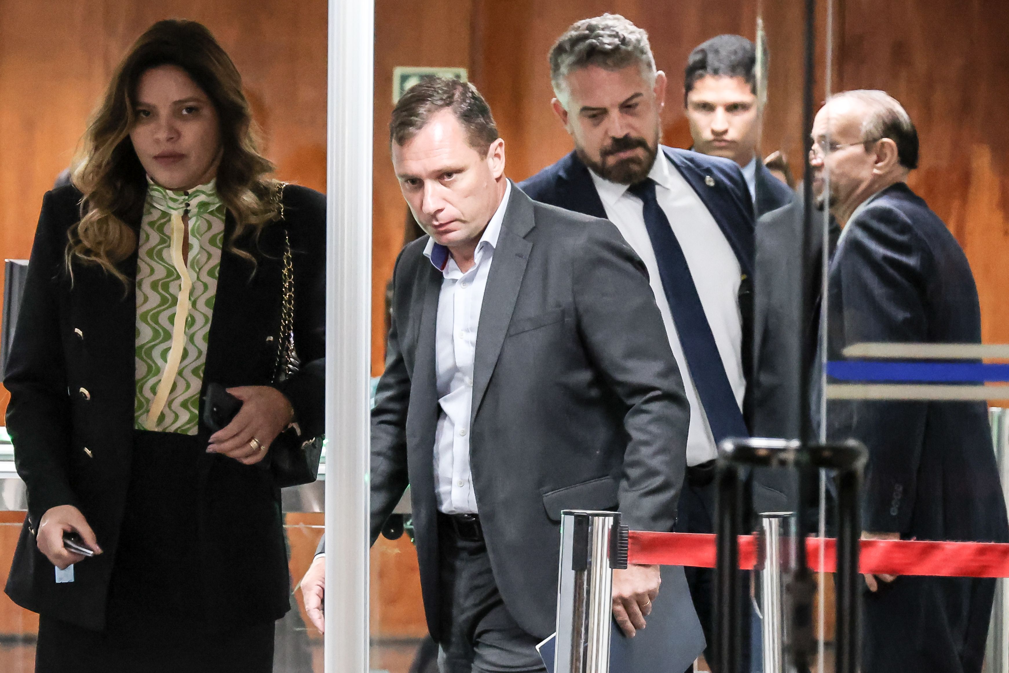 Alexandre de Moraes mantém benefícios da delação de Mauro Cid