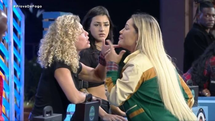 Babi e Deolane discutiram feito na dinâmica Babi e Deolane discutiram feito na dinâmica