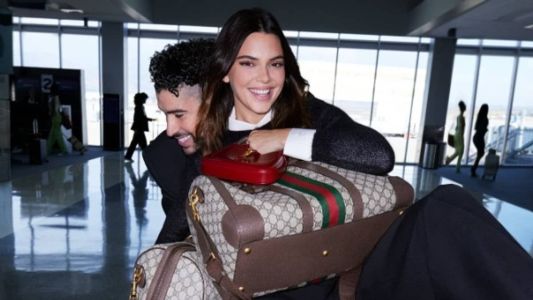 Bad Bunny e Kendall Jenner em campanha da marca de luxo italiana Gucci