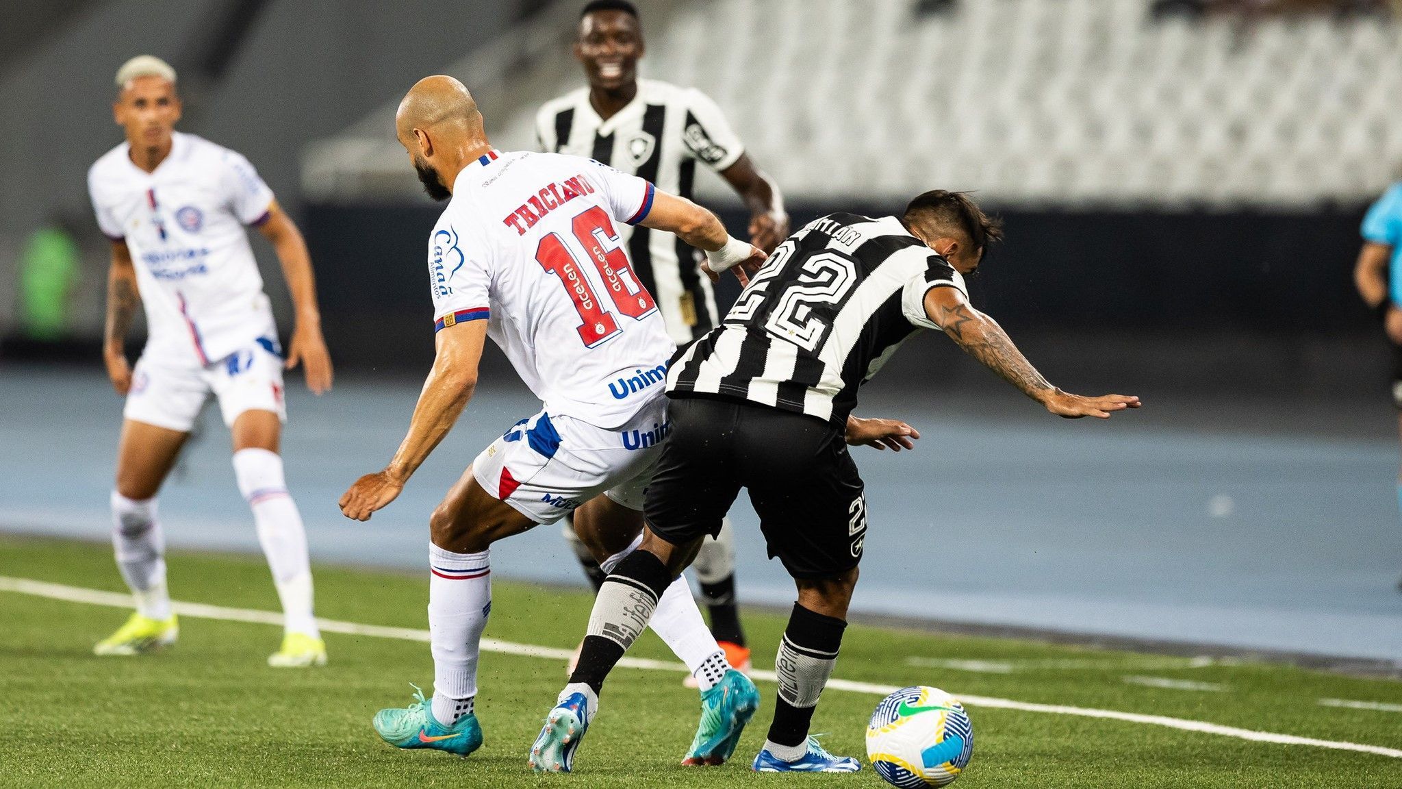 Botafogo perde para Bahia com gol no fim e deixa liderança da Série A do Brasileiro