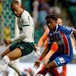 Bahia marca no fim e acaba com invencibilidade do Palmeiras no Brasileiro