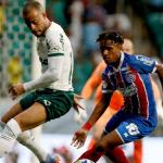 Bahia marca no fim e acaba com invencibilidade do Palmeiras no Brasileiro