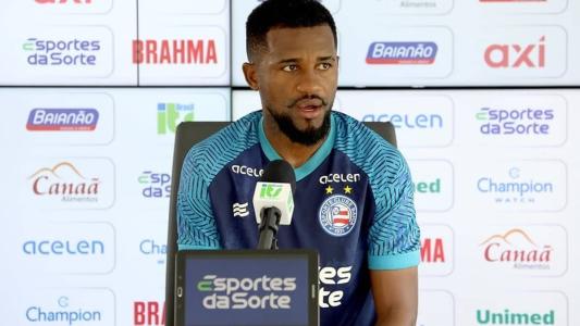 Cicinho, lateral-direito Bahia