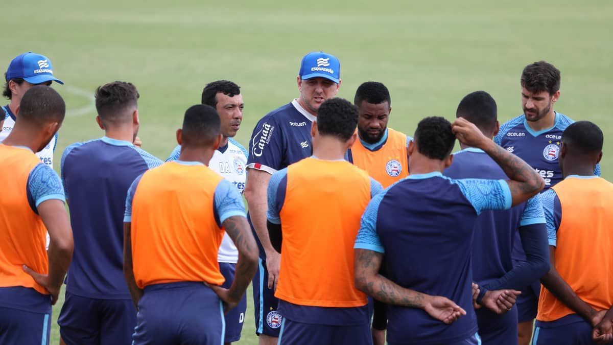 Bahia realiza treino coletivo em preparação para duelo contra o Inter