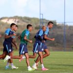 À espera de Ceni, Bahia treina visando 'decisão' com o Coritiba