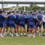 De volta à zona de rebaixamento, Bahia retoma treinos de olho no Corinthians