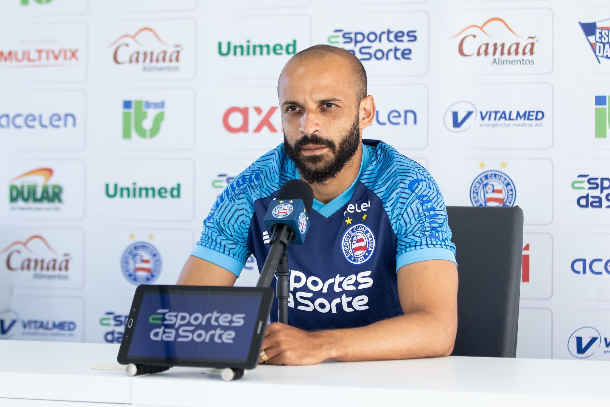 Thaciano cobra atenção do Bahia em clássico contra o Vitória