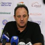 Apesar de vitória, Ceni reconhece Bahia abaixo e liga 'sinal de alerta'