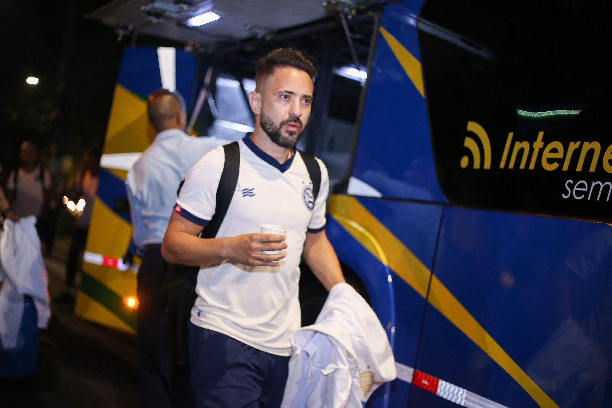 Escalação do Bahia: Ceni define time com Everton Ribeiro para Copa do Brasil