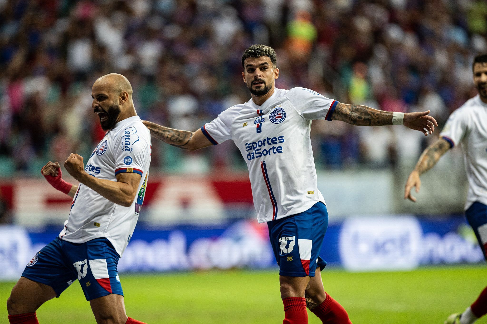 Estupiñán decide, Bahia vence o Vasco e assume vice-liderança do Brasileiro
