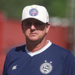 Ceni vê 'cansaço' decisivo em derrota do Bahia e diz que faltam peças no meio