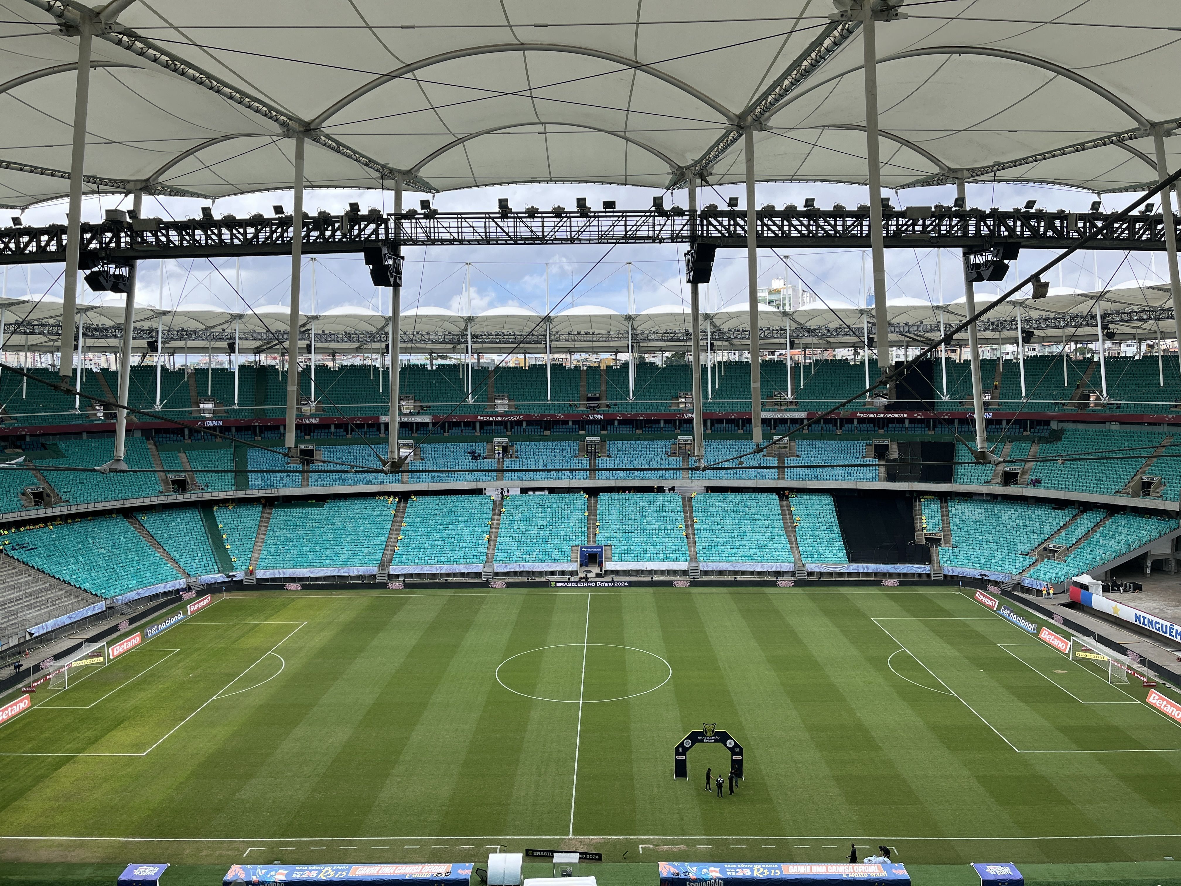 Bahia x Corinthians: veja escalações para jogo do Brasileirão